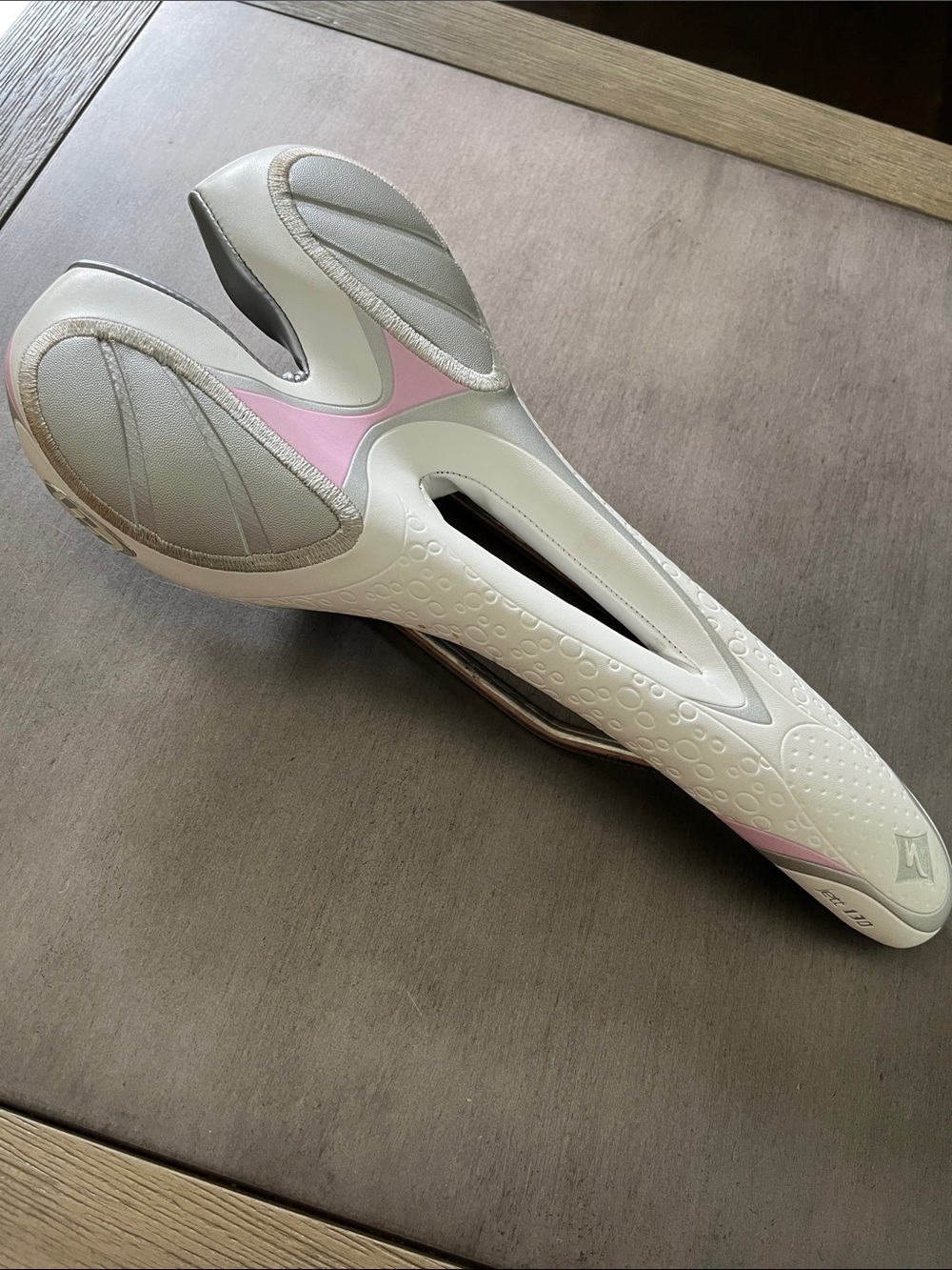 Specialized Jett Women's Cutout Comfort Bike Saddle